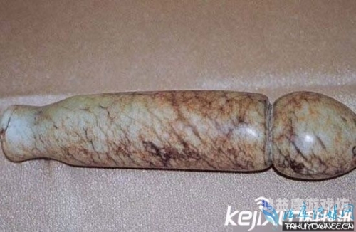无内丝袜自慰喷水老熟女探索神秘领域，老熟女无内丝袜自慰喷水揭秘