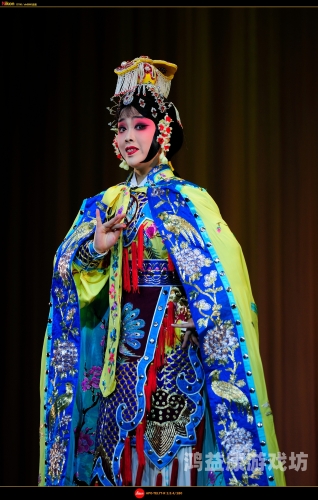 2018国产色大观，引领潮流，展现多彩世界2018国产色惰