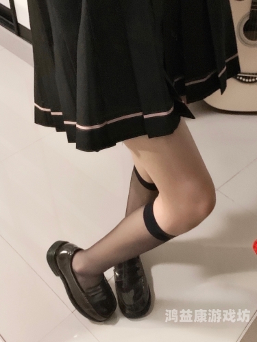 调教丝袜老师，解锁女性魅力新篇章抽调教师