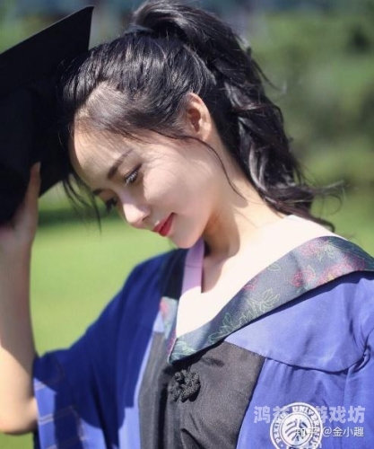 美女公务员用嘴囗交深喉小说美女公务员的神秘事件，深喉之吻的背后