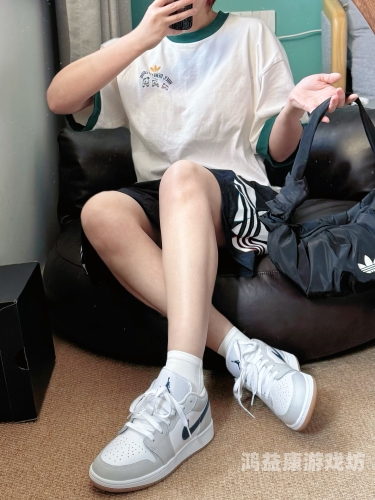 新闻资讯，白袜小子揭秘球鞋狂欢节